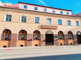 Pokoje do wynajęcia Piastowska，位于缅济热奇的酒店