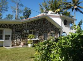 Villa Karel With Beach For Very Relaxing Holidays，位于Surinam的酒店