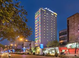 Lavender Riverside Hotel，位于岘港岘港国际机场 - DAD附近的酒店