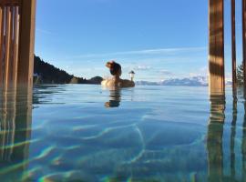 Berghotel Jochgrimm - Your Dolomites Home，位于瓦雷纳的酒店