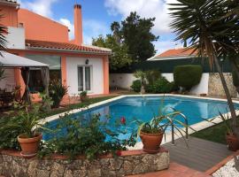 Moradia do Pinhal，位于阿泽陶的酒店