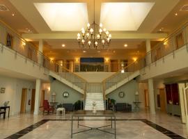 Hotel VillaMarcilla，位于马尔西利亚的酒店