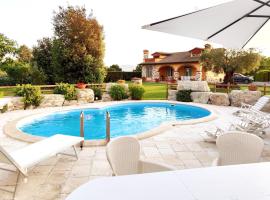 Tuscan Villa exclusive use of private pool A/C Wifi Villa Briciola，位于卡潘诺里皇家别墅附近的酒店