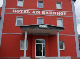 Hotel am Bahnhof，位于瓦伦的酒店