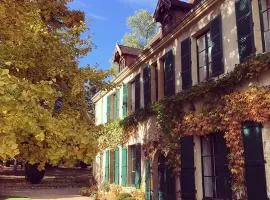 Chateau De Martigny