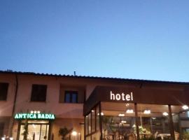 Holiday Rooms Antica Badia，位于渥尔特拉的酒店