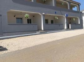 Apartmani Caganić Villa Bledi，位于维尔的酒店