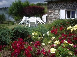 ferme de Lamourio，位于Saint-Cernin的住宿加早餐旅馆