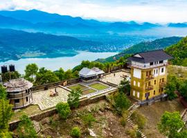 Pumdikot Mountain Lodge，位于Kāskī的山林小屋