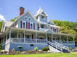 Hudson Manor Bed & Breakfast