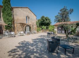 B&B Maison d'hôte et gite Mas d'Eymard，位于阿尔勒的旅馆