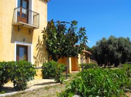 Hotel Funtana Ena，位于Loceri的酒店