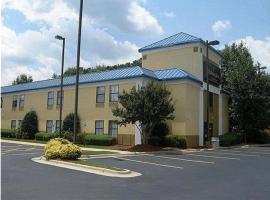 B&B Country Garden Inn，位于罗利的酒店