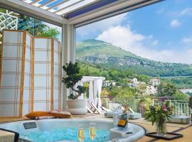 Aquaboutique Wellness&Spa，位于维耶特里的浪漫度假酒店