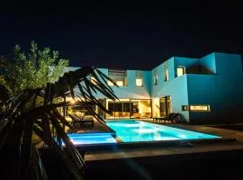 Luxury Villa Lucella, big pool, spa, tennis, gym, volleyball