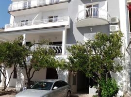 Apartmani Jolanda，位于伯德古拉的海滩短租房