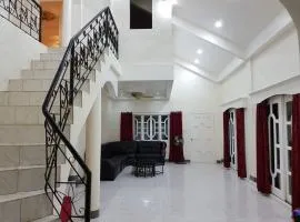 OMG Guesthouse Room for 6