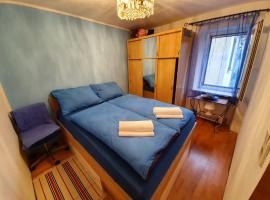 North to South apartments，位于伊佐拉的酒店