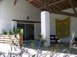 Gîte, jacuzzi & vin au grenier de Madiran，位于马迪朗的酒店