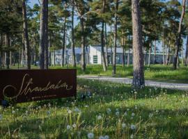 Strandakar Hotell & Restaurang，位于StångaGumbalde Golf Course附近的酒店