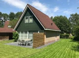 Villa Oscar with sauna in Winterswijk