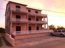 Apartments Bernarda 1，位于宁的酒店