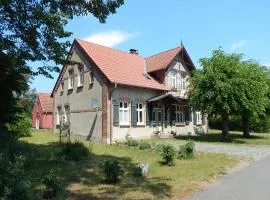 Ferienhaus am Wald mit Klavier, Holzofen, Sauna