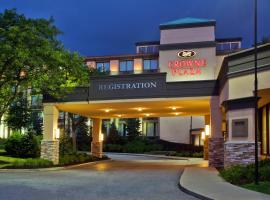 Ramada by Wyndham Cleveland Independence，位于独立市的酒店