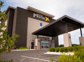 HOTEL PRYOR，位于Pryor的酒店