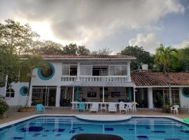 Coral House San Andres，位于圣安德烈斯Cove Bay附近的酒店