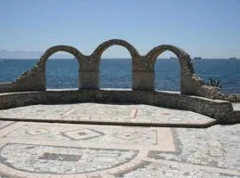 Theatraki