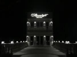 Moonlight Hotel