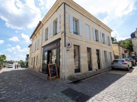 Le 25, appartement moderne au cœur de Saint-Emilion，位于圣艾米隆的酒店