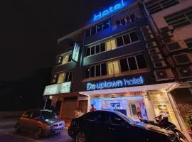 De UPTOWN Hotel @ P.J. 222