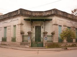 Valiente Hotel，位于瓜莱瓜伊丘的酒店