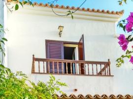Very well maintained house in Chayofa, the sunny south of Tenerife，位于夏约法的木屋