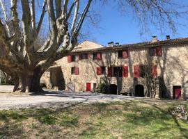 老磨坊度假屋，位于福卡尔基耶的酒店