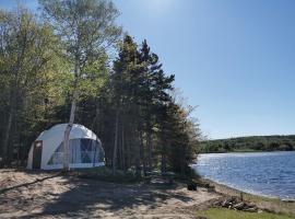 Blue Bayou Resort, Cape Breton，位于Dingwall的度假村