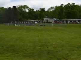 波科诺派拉蒙特汽车旅馆