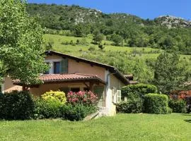 Gites le Paradis - Superbe vue sur le Vercors Dominant le village