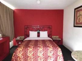 Hotel Descanso Inn，位于提华纳的酒店