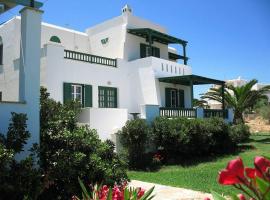 HOTEL KAPARI，位于圣安娜纳克索斯Naxos Island National Airport - JNX附近的酒店