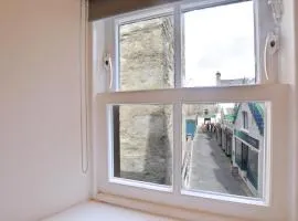Modern Commercial Street Maisonette