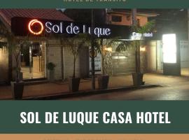 Sol de Luque Casa-hotel，位于西尔维奥·佩蒂罗西国际机场 - ASU附近的酒店