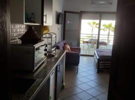 Cabo Dream Hotel，位于La Puebla de Montalbán的酒店