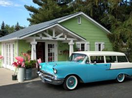 The Pines Motorlodge，位于Douglas的酒店
