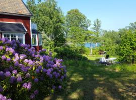 Villa Nyborg - By the Sea，位于斯德哥尔摩的乡村别墅