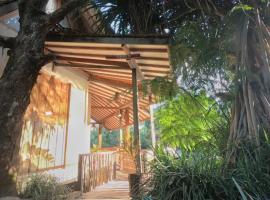 萨普里迪咖啡馆、画廊及度假酒店，位于伦邦杜松班布家庭休闲公园附近的酒店