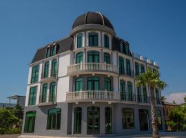 Twins，位于阿纳克利亚的海滩酒店