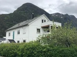 Åndalsnes gustehouse